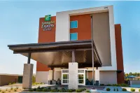 Holiday Inn Express & Suites Las Vegas - E Tropicana Hotel a Las Vegas