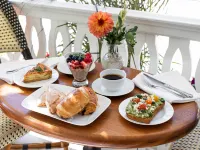 The Virginia and Cottages Hotels in Cape May