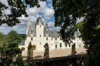 Relais & Château Louise de La Vallière Отели в г. 