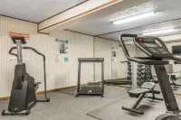 Quality Inn فنادق في Shenango Township