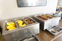 Days Inn by Wyndham Bend - breakfast