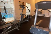 Baymont by Wyndham Brenham - Gym