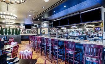 Clarion Hotel Seekonk - Providence - Housity