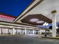 Ramada by Wyndham Metairie New Orleans Airport Hotels near Harrell Stadium