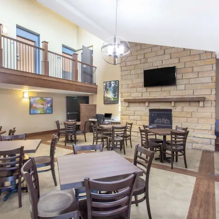 AmericInn by Wyndham Mankato Event Center
