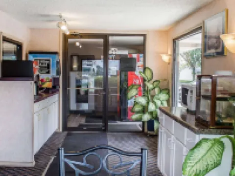 Rodeway Inn Hotels in Findlay