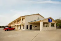 Americas Best Value Inn Edna Hotels near H-E-B
