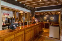 Tonbridge North Hotels in Tonbridge