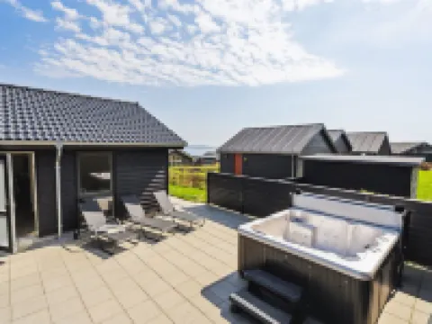 "Helina" - 180m from the Sea โรงแรมในฮาเดอร์สเลฟ