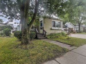 Trendy Birmingham House w/ Laundry Amenities!