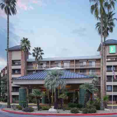 Embassy Suites by Hilton Tucson East Hotel Exterior