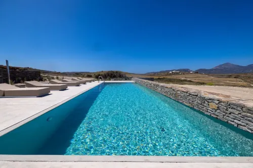 Korfi de Milo Hotels in Milos