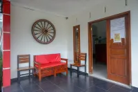 RedDoorz Near Alun Alun Wonosobo 2