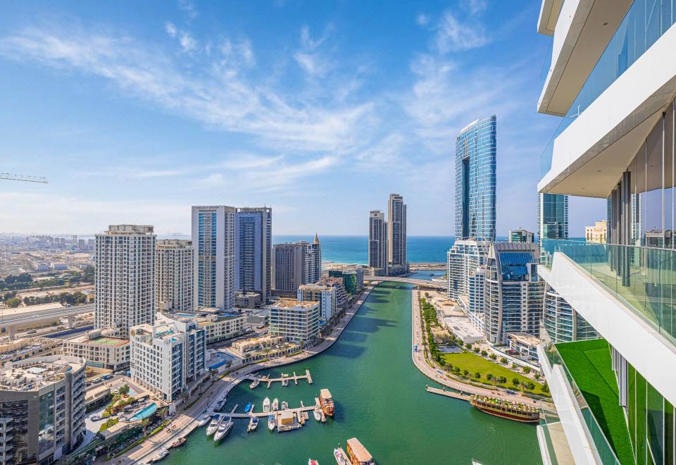 Brand New | Stylish 2Br + M | Amazing Marina Views 후기, 가격 2025 두바이 호텔 추천 | 트립닷컴
