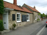 Wentworth Arms Hotels in Scagglethorpe