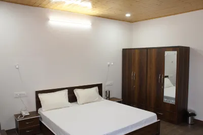 AJ Hotel Hotels near Narkanda Forest