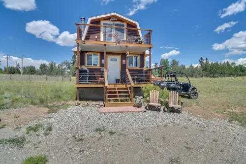 Secluded Jefferson Cabin w/ Deck + Mountain Views!