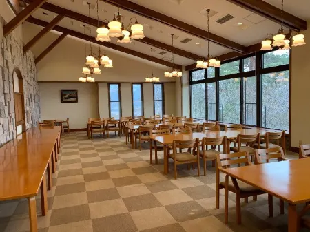 豬苗代莊湖景旅館