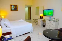 Golden Royale Hotel - Classic Twin فنادق في 