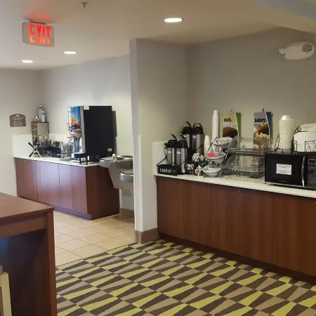 Microtel Inn & Suites by Wyndham Bellevue/Omaha