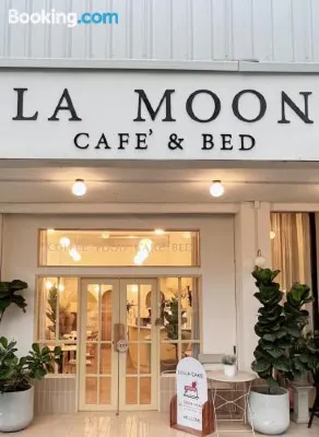 La Moon House Các khách sạn gần Mahidol University Salaya