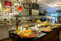 A for Art Hotel - breakfast
