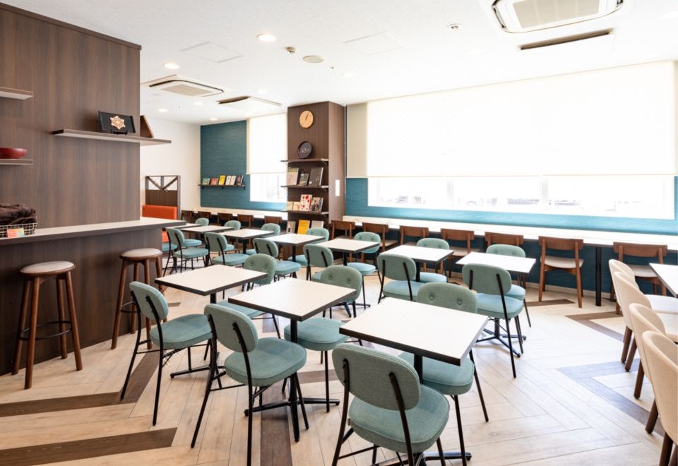 2. 컴포트 호텔 와..