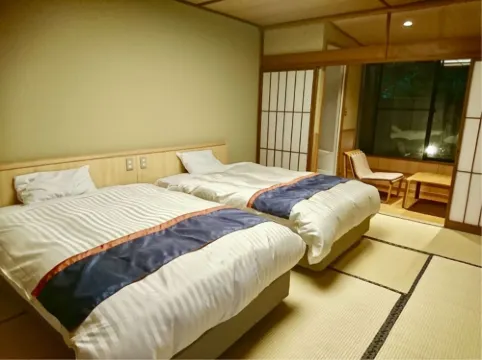 카기야 디 아넥스 오브 세노우미