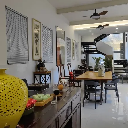 Xiong Mianmian Chinese Inn (Xinji Yilu)