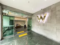 هوتل دبليو توبدونغ Hotels near تابدونغ سكوير
