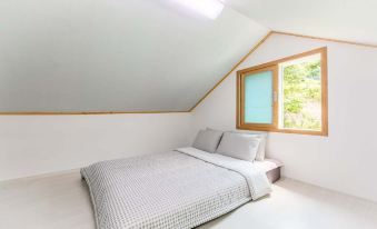 Tongyeong Saryangdo Don Quixote Pension