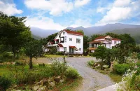 Cheongdo Mountains Bed and Breakfast