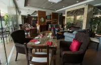 Las Ventanas Hotel Boutique Отели в г. Сьюдад-дель-Эсте
