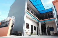 Rumah Marianne Hotels near Toko Karina Jaya