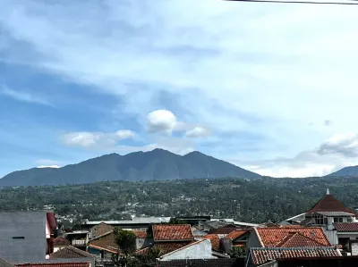 Villa Padmasana Hotels in Batujajar