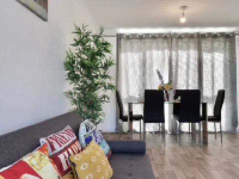 Skyvillion - Valley Way - 3Bed House in Stevenage Hotels in Stevenage