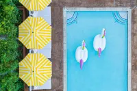Hotel Dena, Pasadena Los Angeles, a Tribute Portfolio Hotel - Pools