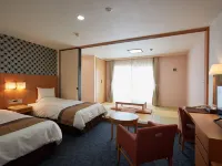 Hotel Murasakimura Hotel dekat Zanpa Beach