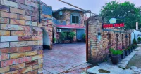Crown Castle Peshawar Hotels near Dabgari Gate