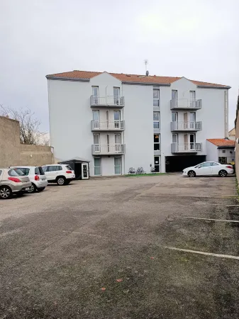 Brit Hotel les Alizes Отели в г. Ле Мутье-ан-Рес