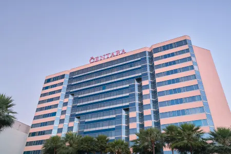 Centara Udon Отели рядом с достопримечательностью «Nong Prajak Park»