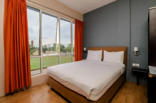 Blitz Hotel Batam Near Sultan Mahmud Ri'Ayat Shah