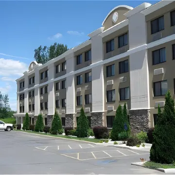 Days Inn by Wyndham Plattsburgh