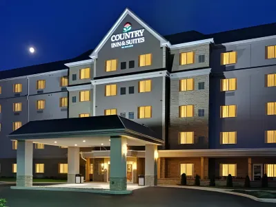 Country Inn & Suites by Radisson, Buffalo South I-90, NY Отели рядом с достопримечательностью «Водопад вечного огня»
