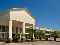 Super 8 by Wyndham Breaux Bridge Hotels in Breaux Bridge