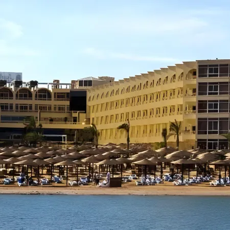 AMC Royal Hotel & Spa