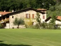 Relaisfranciacorta Hotels in Sarnico