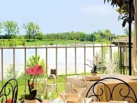 Logis Hôtel le Relais Louis XI Hotels in Cléry-Saint-André
