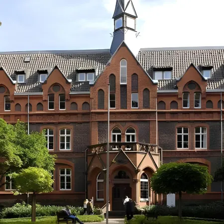 Hotel Mutterhaus Düsseldorf Отели рядом с достопримечательностью «Кайзерсверт»