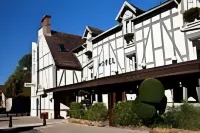 Hôtel du Cheval Blanc - Paris Marne La Vallée